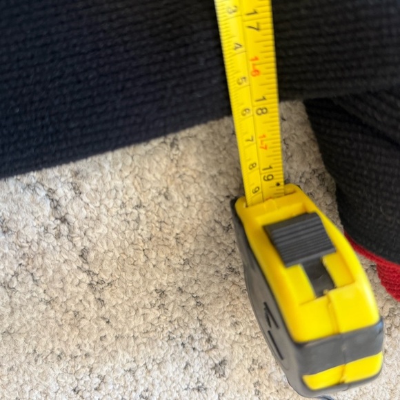 The Bay 2010 Olympic Sz. S GUC Classic Black and Red Quarter-Zip Sweatshirt - Picture 13 of 14